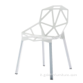 Sedia Magis Una sedia impilamento Magis ChaironoutdoorFurniture